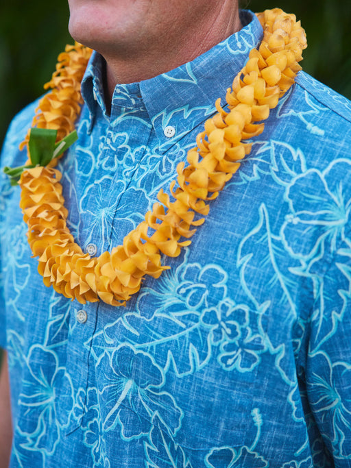 Reyn Spooner Lei Low Collared Short Sleeve Aloha Shirt with a yellow lei not included