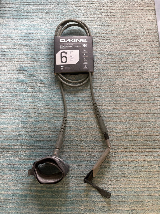 Dakine branded KAIMANA JJF black 6' x 1/4"  Surfboard Leash including a urethane cord, a molded neoprene cuff and rail saver.