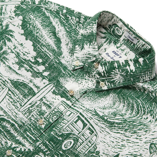 Reyn Spooner green button up collared short sleeve shirt North Shore Oahu Waves and Woodie cars