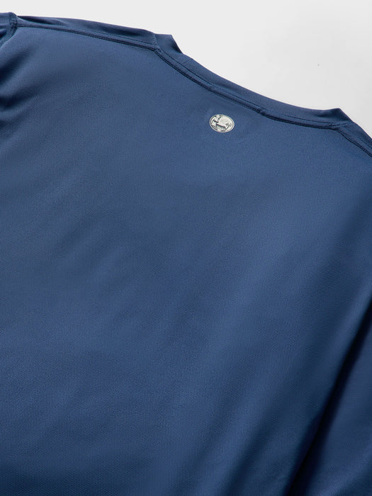 Reyn Spooner Waikiki Beach Navy Long Sleeve UV Protection Sun Shirt zoom in on the fabric and logo