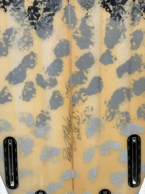 Used 5' 10" x 20" x 2 5/8" Ron Meeks Short Board - Surfboard, professionally repaired zoom in on dimensions. Signed by master shaper, Ron Meeks.