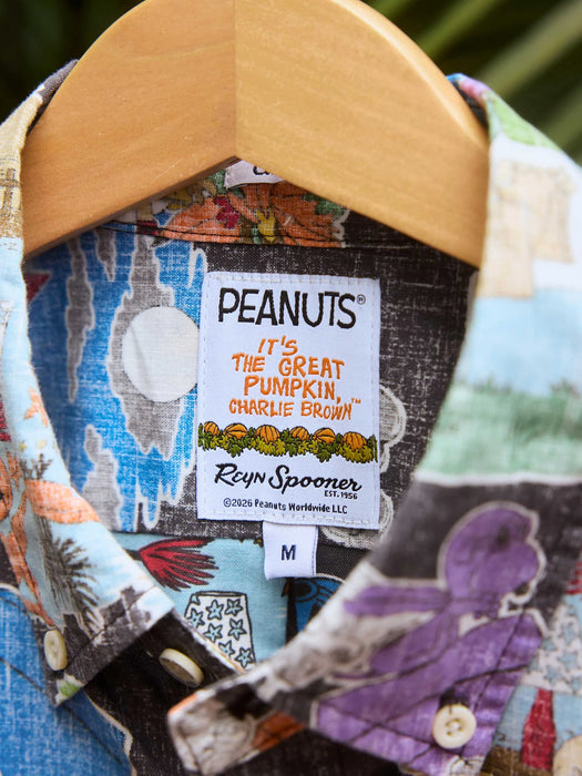 Reyn Spooner Charlie Brown Great Pumpkin Collared Short Sleeve Aloha Shirt